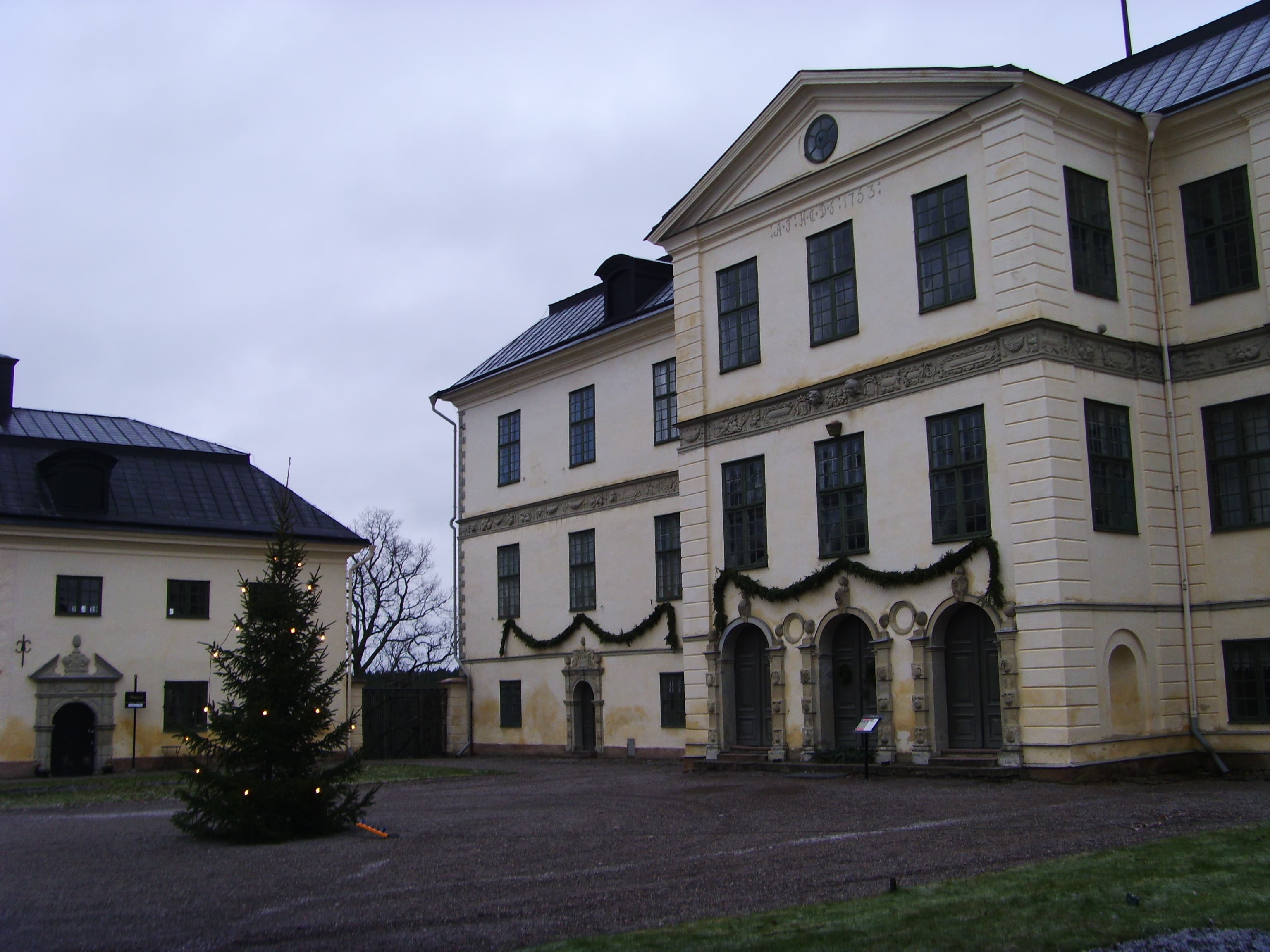 Löfstad Castle (Lövstad) — haunted place in Östergötland, Sweden (Castle / Castle Ruin)