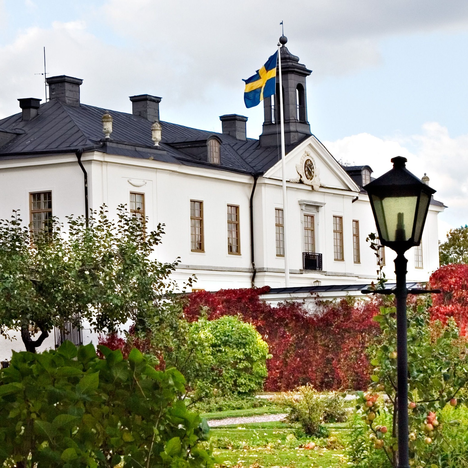 Gimo Manor, Gimo